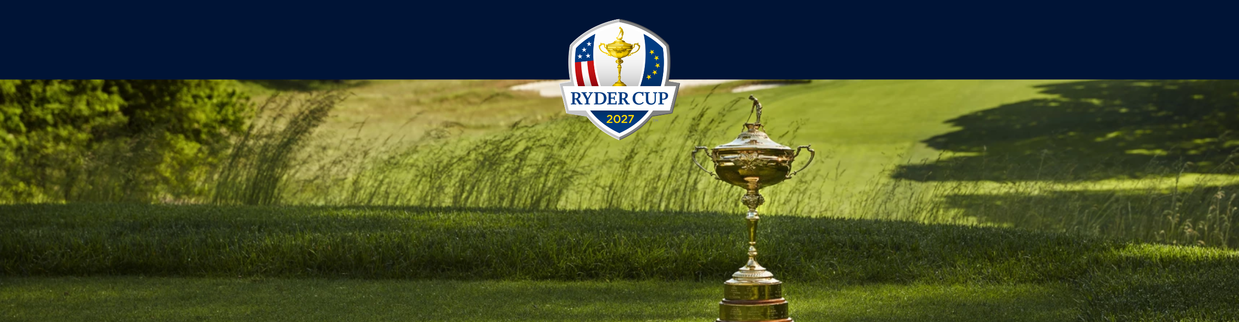 a crowd of peopel watching the ryder cup